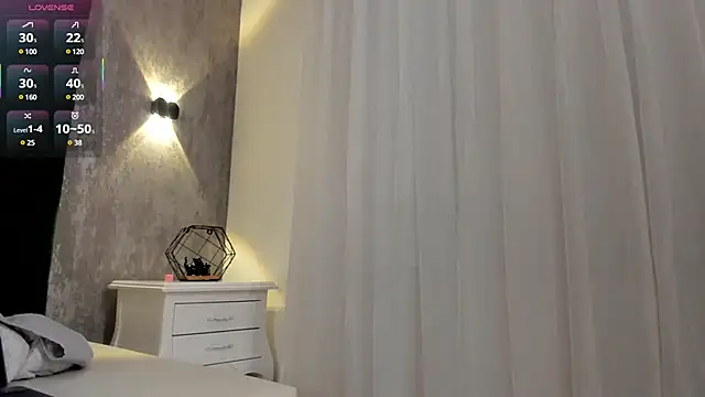 Annie Watson  online show from 03/18/25, 06:37