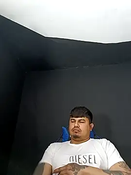 Snapshot of DickMasterfindom chatting on 02/08/26, 01:09 DickMasterfindom online show from 02/08/26, 01:09