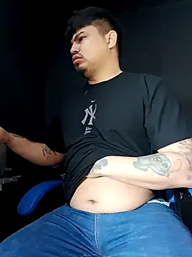 Snapshot of DickMasterfindom chatting on 02/12/26, 05:57 DickMasterfindom online show from 02/12/26, 05:57