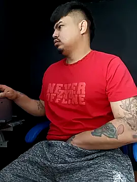 Snapshot of DickMasterfindom chatting on 02/26/26, 03:16 DickMasterfindom online show from 02/26/26, 03:16
