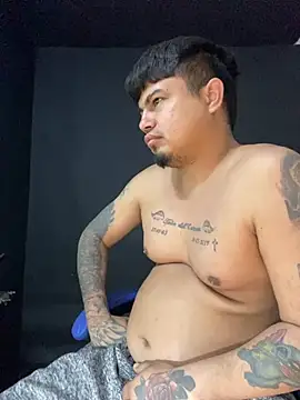 Snapshot of DickMasterfindom chatting on 04/06/26, 04:08 DickMasterfindom online show from 04/06/26, 04:08