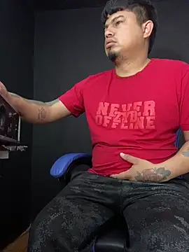 Snapshot of DickMasterfindom chatting on 04/09/26, 03:39 DickMasterfindom online show from 04/09/26, 03:39