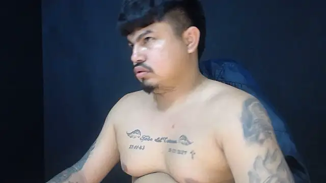 Snapshot of DickMasterfindom chatting on 05/07/26, 10:48 DickMasterfindom online show from 05/07/26, 10:48