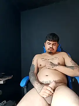 Snapshot of DickMasterfindom chatting on 05/12/26, 08:44 DickMasterfindom online show from 05/12/26, 08:44