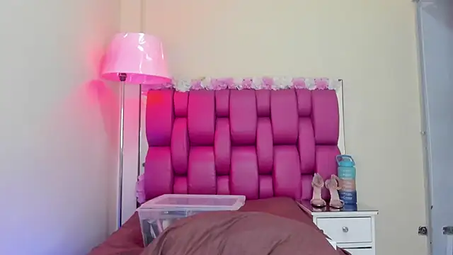 Gabriela Brown online show from 01/20/25, 03:28