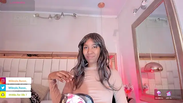 Mikeyla-Russo online show from 09/25/25, 07:06