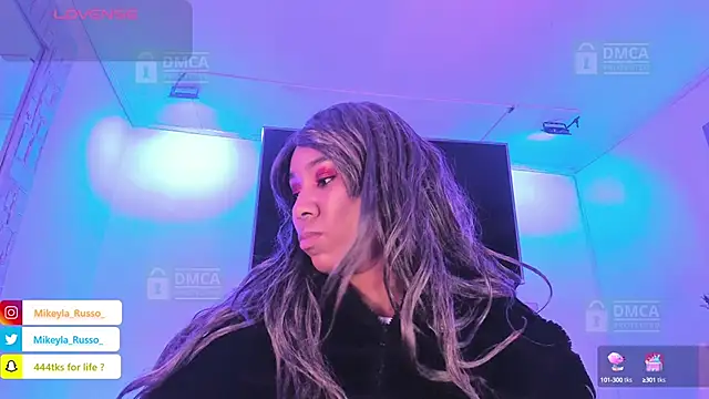 Mikeyla-Russo online show from 09/30/25, 08:25