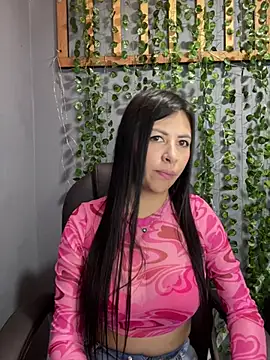 Snapshot of Alanna_atm_ chatting on 03/10/25, 07:29 Alanna atm online show from 03/10/25, 07:29
