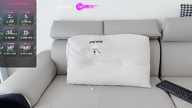  YouY  online show from 12/02/24, 01:14