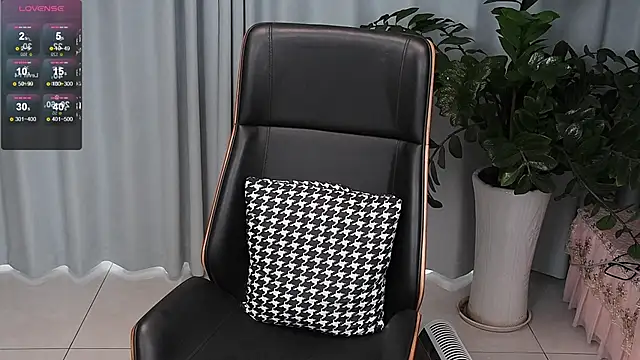  YouY  online show from 01/14/25, 06:13