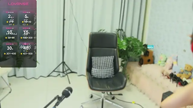  YouY  online show from 02/22/25, 12:19