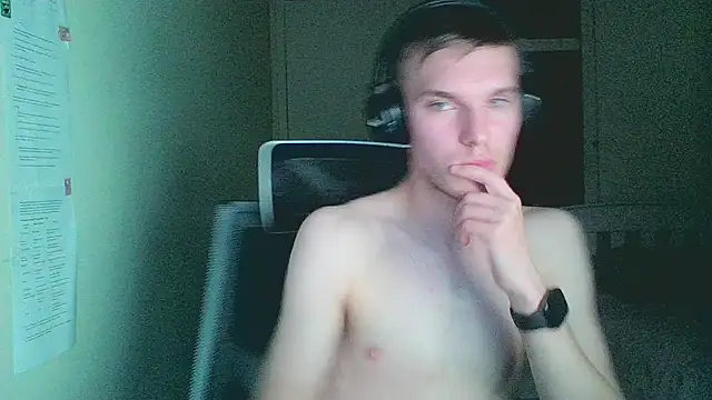 Snapshot of bluegaze6 chatting on 10/11/25, 08:35 bluegaze6 online show from 10/11/25, 08:35