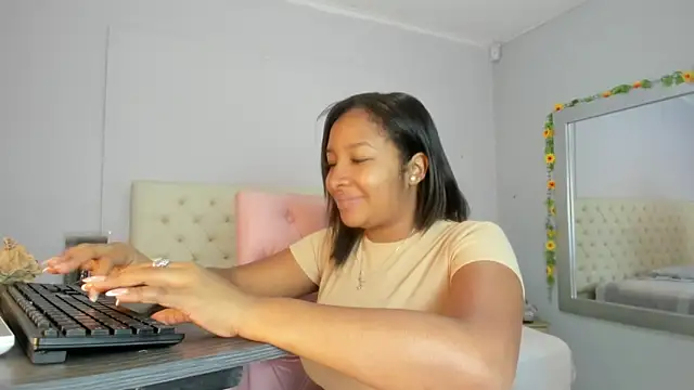 nami sam01 online show from 12/30/24, 01:25