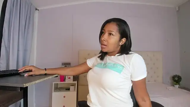 nami sam01 online show from 01/28/25, 12:43