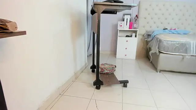 nami sam01 online show from 02/04/25, 12:55