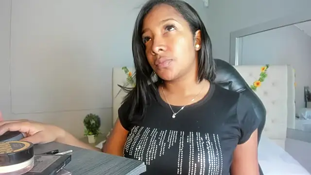 Snapshot of nami_sam01 chatting on 02/11/25, 12:27 nami sam01 online show from 02/11/25, 12:27