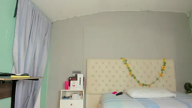 nami sam01 online show from 02/21/25, 12:28