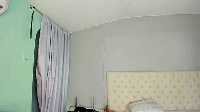 Snapshot of nami_sam01 chatting on 10/08/25, 12:58 nami sam01 online show from 10/08/25, 12:58