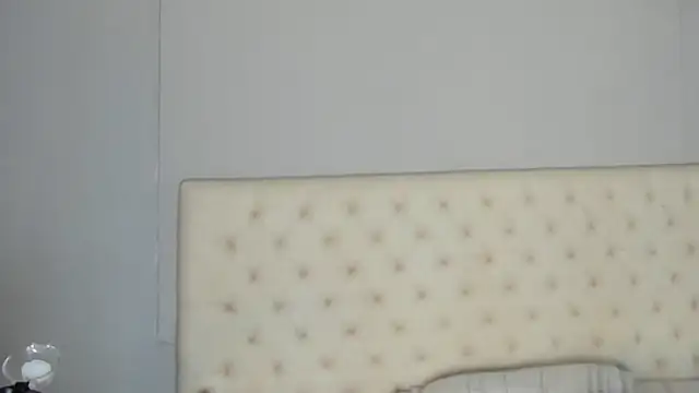 nami sam01 online show from 10/18/25, 01:56