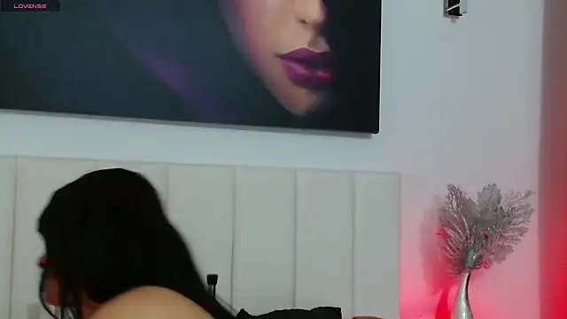 AnnaRos online show from 02/26/25, 07:05