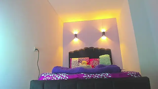 Sofia Clauss  online show from 09/20/25, 04:24