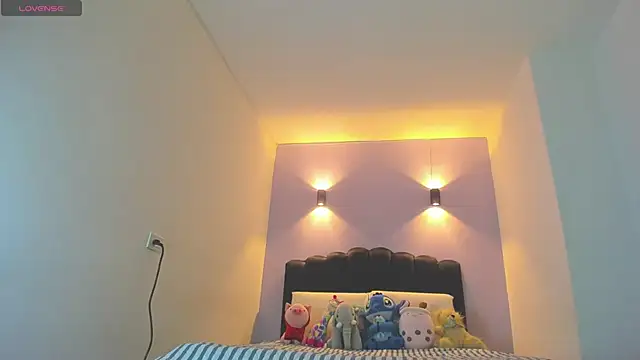 Snapshot of Sofia_Clauss_ chatting on 01/09/26, 05:10 Sofia Clauss online show from 01/09/26, 05:10