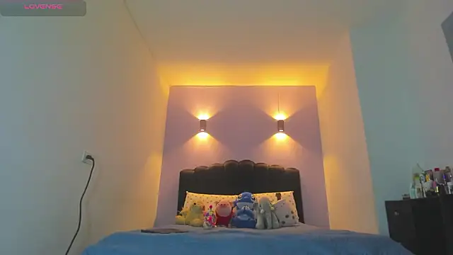 Snapshot of Sofia_Clauss_ chatting on 03/14/26, 04:07 Sofia Clauss online show from 03/14/26, 04:07