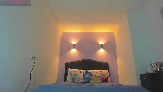 Snapshot of Sofia_Clauss_ chatting on 03/15/26, 04:18 Sofia Clauss online show from 03/15/26, 04:18