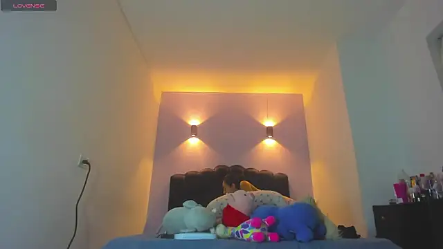Snapshot of Sofia_Clauss_ chatting on 03/16/26, 04:18 Sofia Clauss online show from 03/16/26, 04:18