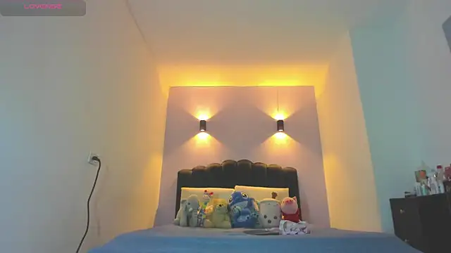 Snapshot of Sofia_Clauss_ chatting on 04/06/26, 04:21 Sofia Clauss online show from 04/06/26, 04:21