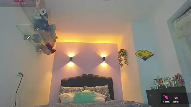 Snapshot of Sofia_Clauss_ chatting on 05/27/26, 04:31 Sofia Clauss online show from 05/27/26, 04:31