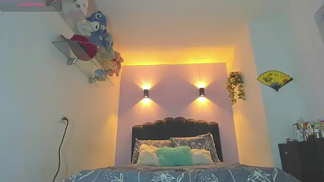 Snapshot of Sofia_Clauss_ chatting on 05/29/26, 04:10 Sofia Clauss online show from 05/29/26, 04:10