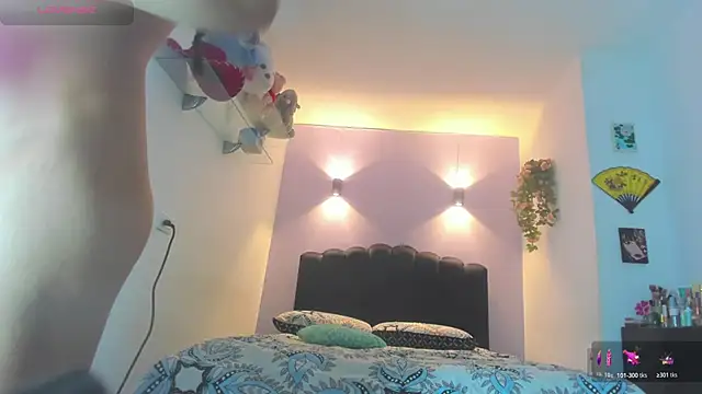 Snapshot of Sofia_Clauss_ chatting on 06/02/26, 04:36 Sofia Clauss online show from 06/02/26, 04:36