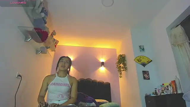 Sofia Clauss  online show from 07/04/26, 05:13