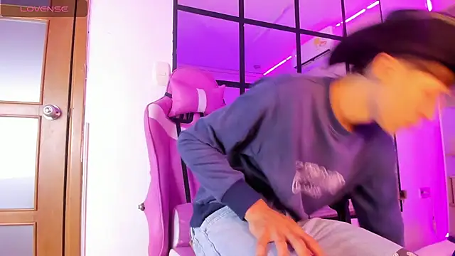 Snapshot of AlessandroDybala chatting on 12/29/24, 11:50 AlessandroDybala online show from 12/29/24, 11:50