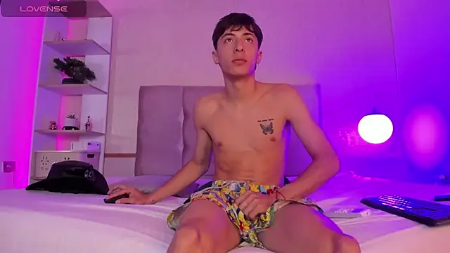 Snapshot of AlessandroDybala chatting on 12/29/24, 02:52 AlessandroDybala online show from 12/29/24, 02:52