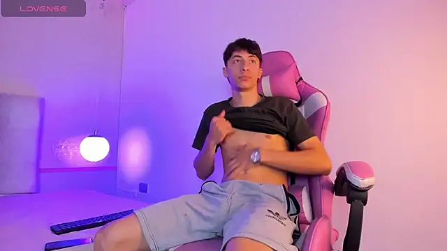 Snapshot of AlessandroDybala chatting on 01/08/25, 12:26 AlessandroDybala online show from 01/08/25, 12:26