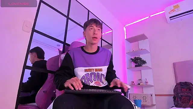 Snapshot of AlessandroDybala chatting on 01/19/25, 11:56 AlessandroDybala online show from 01/19/25, 11:56