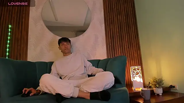 Snapshot of AlessandroDybala chatting on 01/22/25, 12:27 AlessandroDybala online show from 01/22/25, 12:27