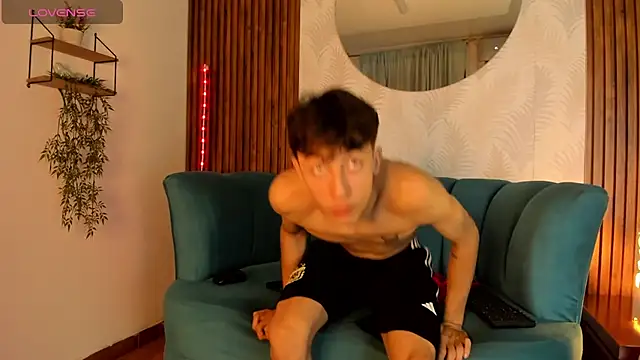 Snapshot of AlessandroDybala chatting on 02/01/25, 03:28 AlessandroDybala online show from 02/01/25, 03:28