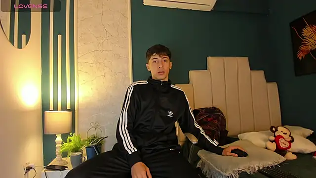 Snapshot of AlessandroDybala chatting on 02/08/25, 11:55 AlessandroDybala online show from 02/08/25, 11:55