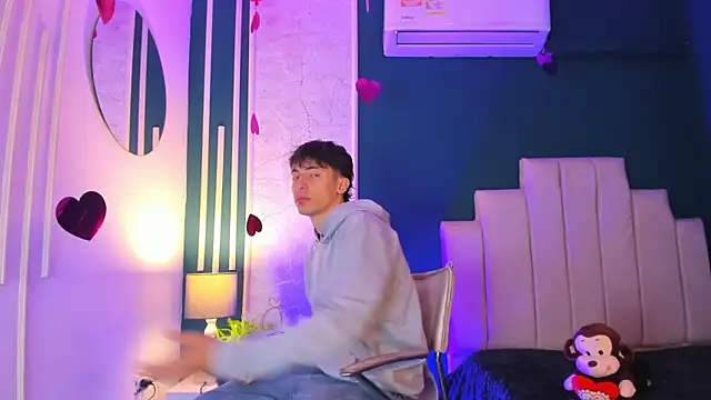 Snapshot of AlessandroDybala chatting on 02/15/25, 12:11 AlessandroDybala online show from 02/15/25, 12:11