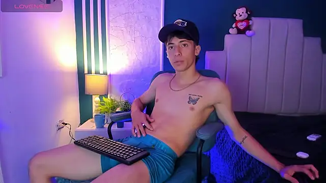 Snapshot of AlessandroDybala chatting on 02/19/25, 02:55 AlessandroDybala online show from 02/19/25, 02:55