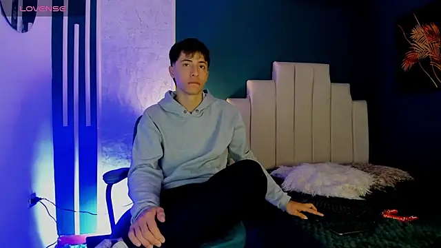 Snapshot of AlessandroDybala chatting on 03/01/25, 11:50 AlessandroDybala online show from 03/01/25, 11:50