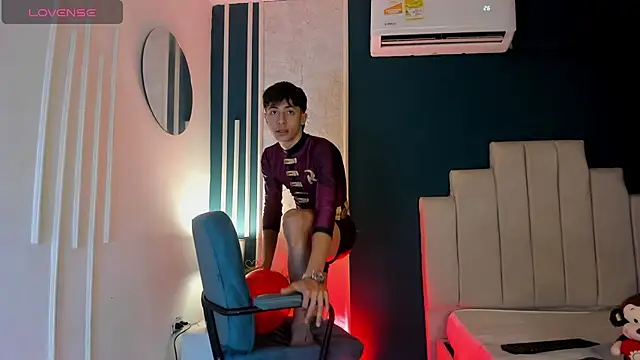 Snapshot of AlessandroDybala chatting on 03/06/25, 02:40 AlessandroDybala online show from 03/06/25, 02:40