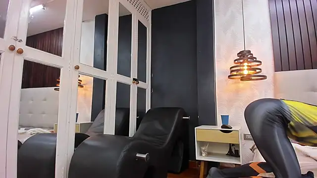 Snapshot of AlessandroDybala chatting on 03/21/25, 03:24 AlessandroDybala online show from 03/21/25, 03:24