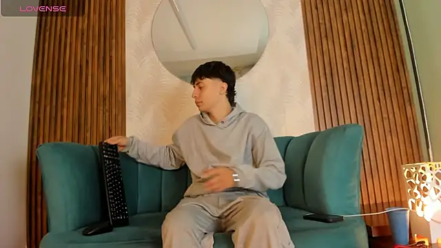 Snapshot of AlessandroDybala chatting on 03/22/25, 12:14 AlessandroDybala online show from 03/22/25, 12:14