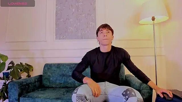 Snapshot of AlessandroDybala chatting on 11/06/25, 12:28 AlessandroDybala online show from 11/06/25, 12:28