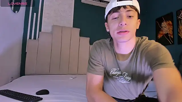 Snapshot of AlessandroDybala chatting on 11/23/25, 12:16 AlessandroDybala online show from 11/23/25, 12:16