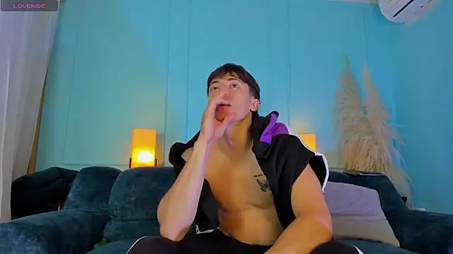 Snapshot of AlessandroDybala chatting on 12/03/25, 12:47 AlessandroDybala online show from 12/03/25, 12:47